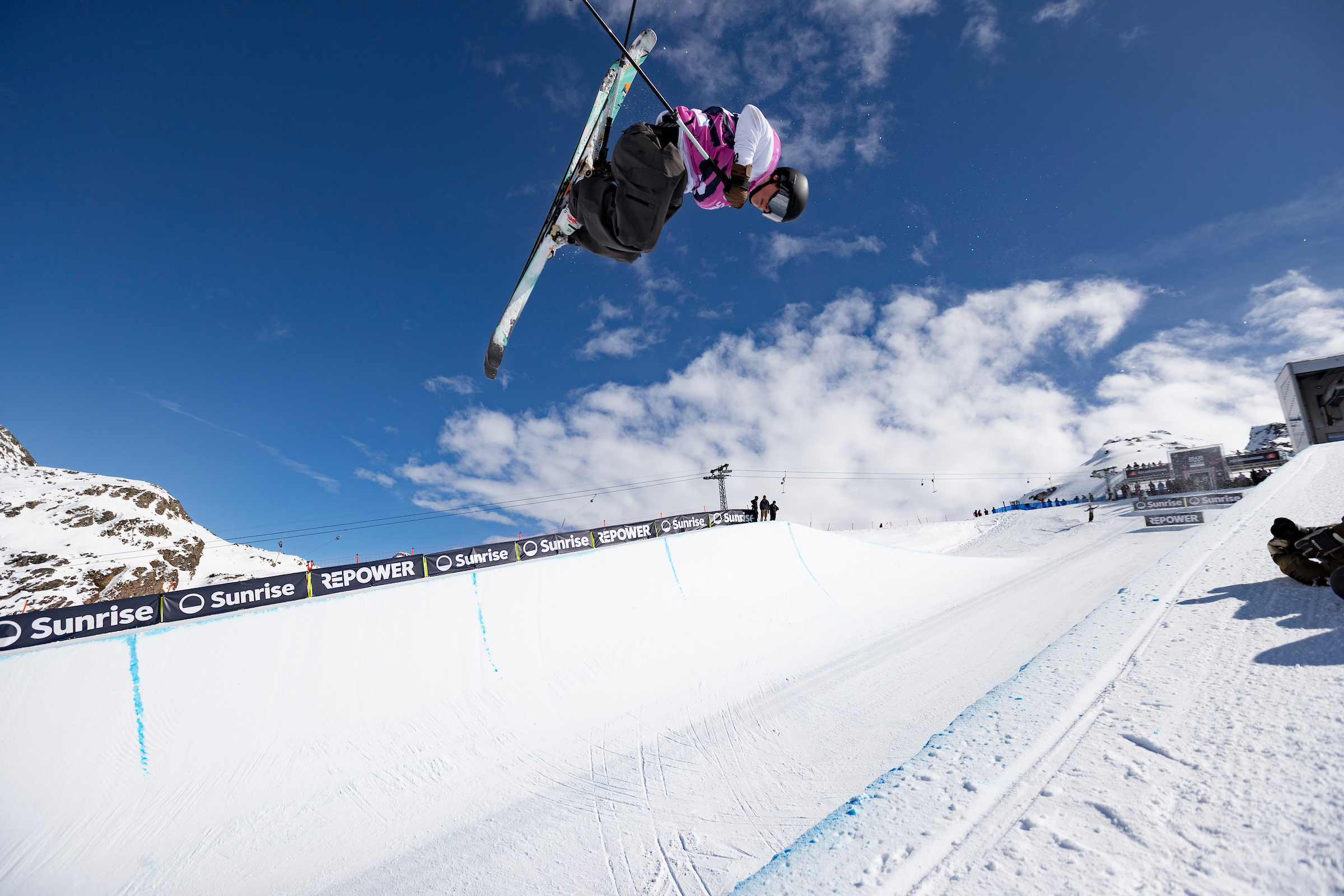 Fresh talent to the fore in youthful Park & Pipe squad